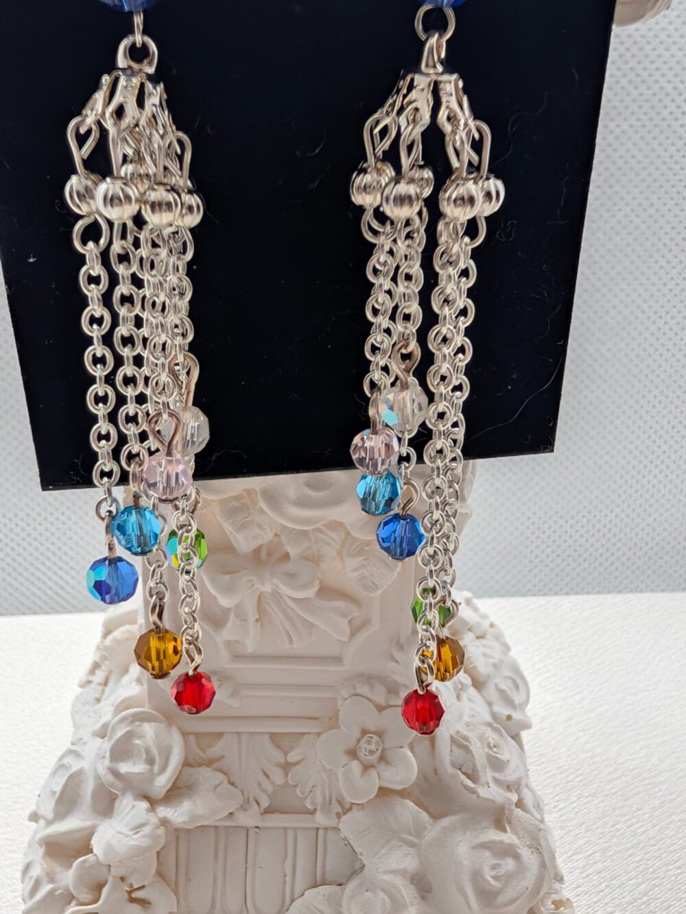 NWT fancy fashion dangle post earrings - Picture 2 of 8